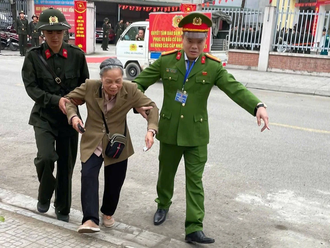 Công an phường Kiến Hưng: Quyết tâm bảo đảm tuyệt đối an ninh, an toàn ngày hội non sông