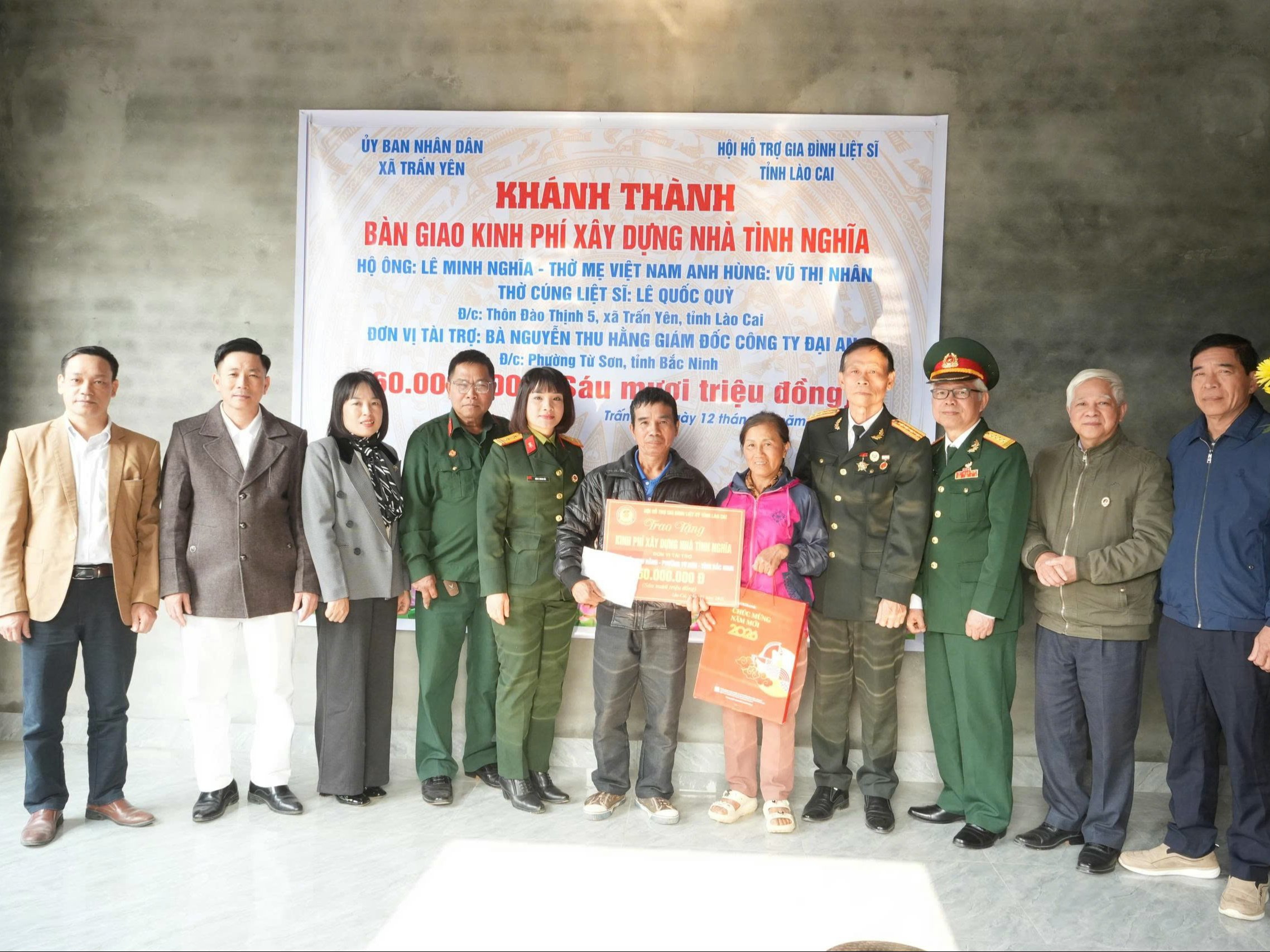 Khánh thành và bàn giao hai nhà tình nghĩa cho thân nhân liệt sỹ tại tỉnh Lào Cai