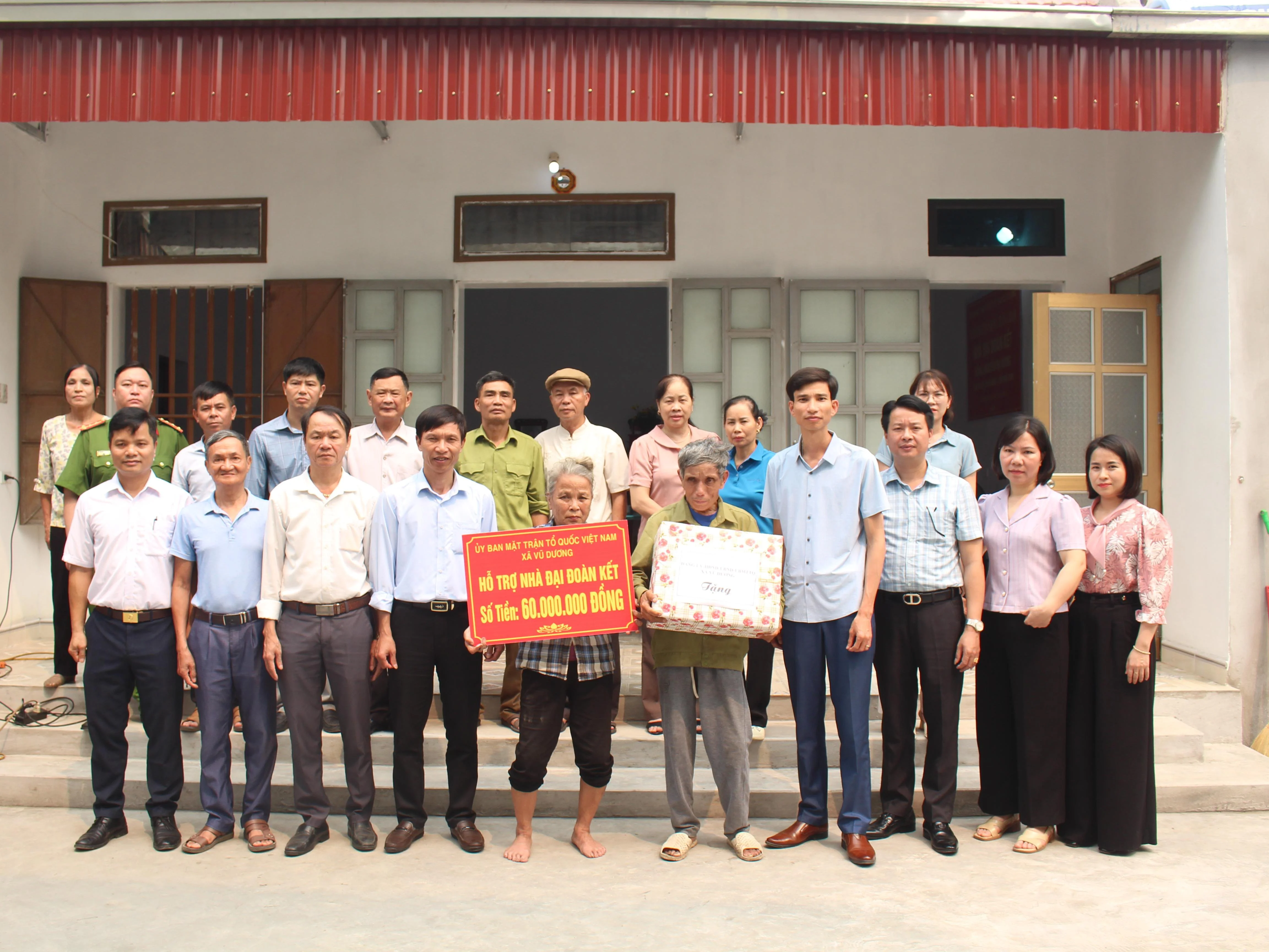 Khánh thành và bàn giao Nhà Đại đoàn kết cho đối tượng bảo trợ xã hội tại xã Vũ Dương, Ninh Bình