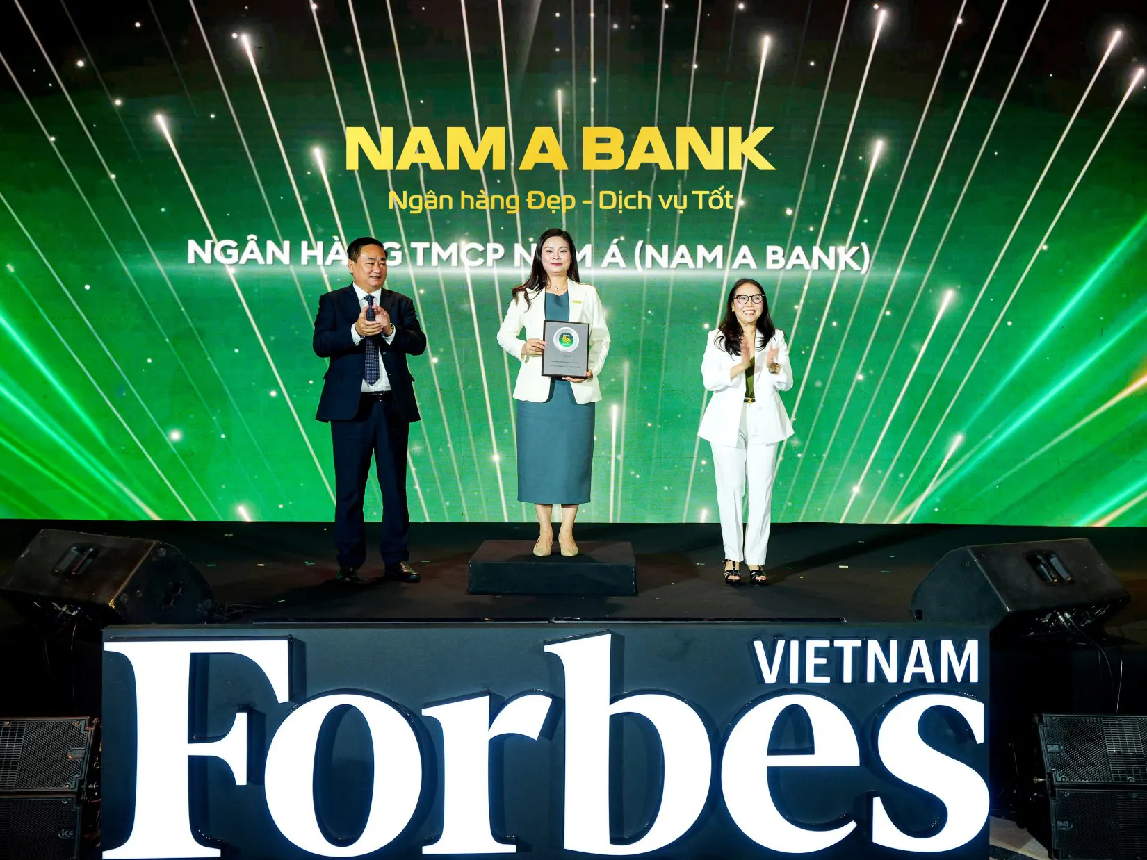 Nam A Bank được vinh danh nhiều giải thưởng uy tín