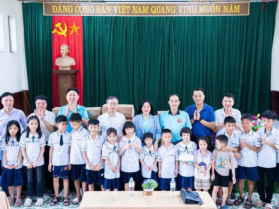 Nhiều hoạt động ý nghĩa trước giải Tennis báo chí Nghệ An lần thứ 8