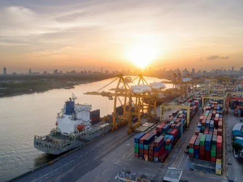 UOB nâng dự báo GDP Việt Nam năm 2026 lên 9,2%