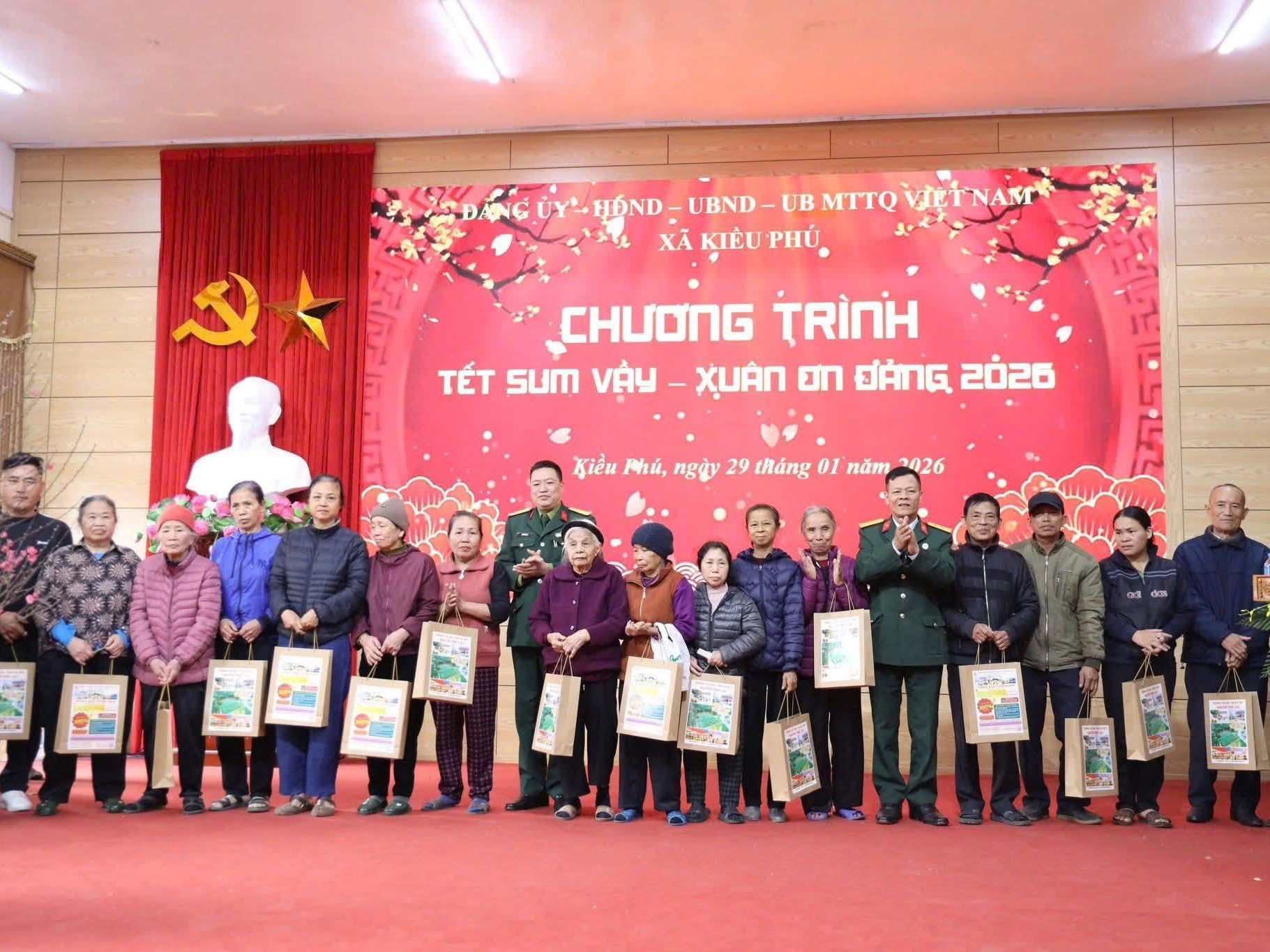 Xã Kiều Phú: Lan tỏa yêu thương qua chương trình Tết sum vầy – Xuân ơn Đảng