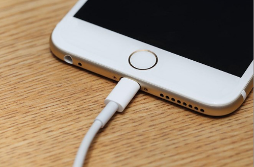 Bạn đang thực sự sạc pin điện thoại của mình đúng cách?