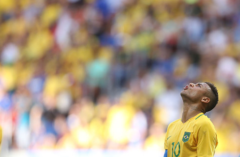 Olympic Brazil bị Nam Phi cầm hòa ngày ra quân