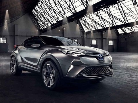 Toyota công bố giá bán chính thức của SUV cỡ nhỏ C-HR