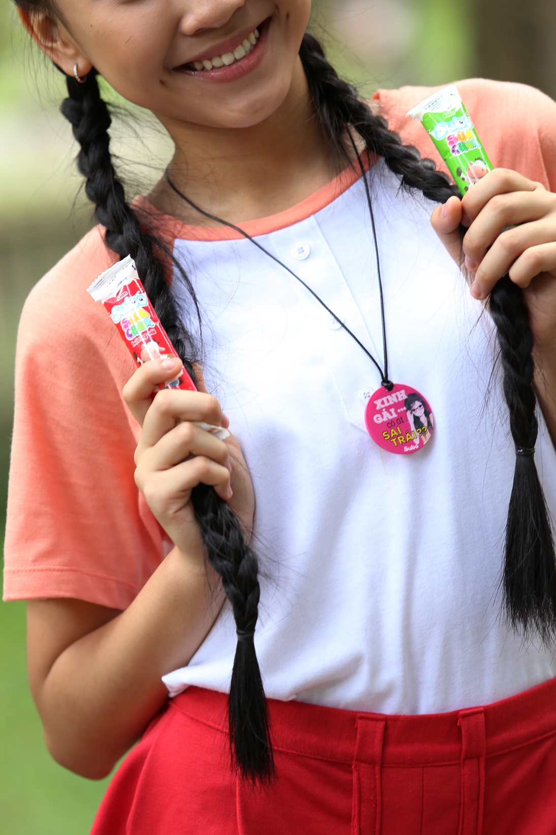 Tiết lộ phụ kiện đang làm mưa làm gió trong giới học trò: Dây đeo đa năng Subo!