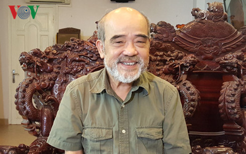 Phố nhỏ Hà Nội “gồng” mình “gánh” chung cư