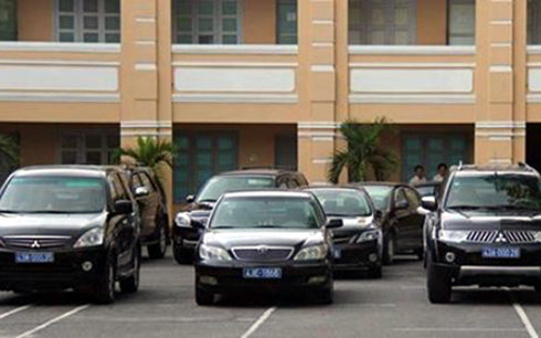 Bộ Tài chính khoán kinh phí dùng xe công từ ngày 01/10/2016