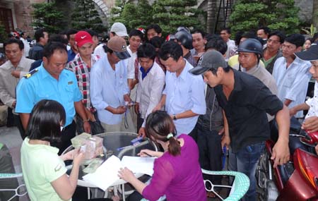 Lách luật, nhiều doanh nghiệp đang tồn tại tới 3 loại lương