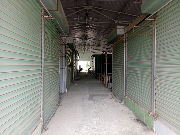 Chuyện thật như đùa: Đầu tư tiền tỷ xây chợ rồi bỏ hoang