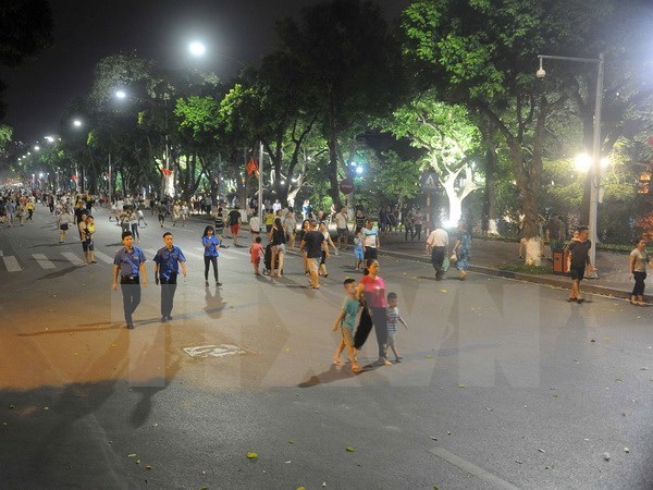 Lùi thời gian mở rộng không gian đi bộ trong khu phố cổ Hà Nội