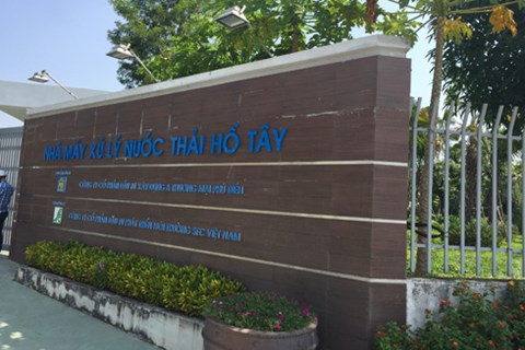 Nghịch lý nhà máy chạy cầm chừng, nước thải xả vào hồ