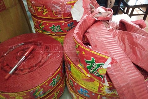 Lễ tân khách sạn buôn pháo từ Lào Cai về Hà Nội để kiếm lời