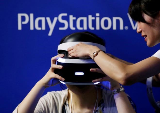 Sony bước vào cuộc đua thực tế ảo với kính PlayStation VR