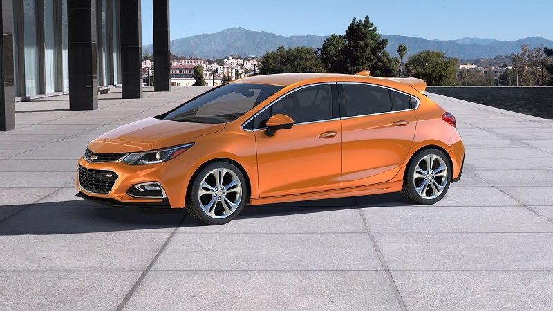 Chevrolet Cruze Hatchback động cơ diesel chỉ tiêu hao 5,6 lít/100km