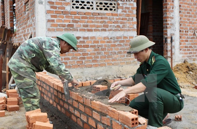 Dành 50% số tiền Quỹ vì người nghèo để xây nhà cho người nghèo