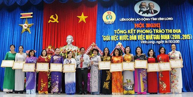 Còn đó những bước đi