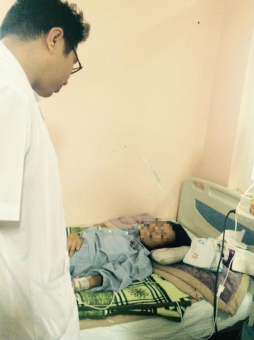 Nguy kịch, di căn khắp cơ thể khi chữa ung thư bằng nước lã với gạo lứt