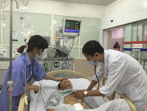 Tiến sĩ muốn hành nghề phải học thêm