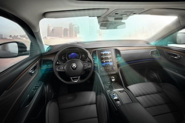 Renault mang 'Một ngày ở Paris' cùng xe TALISMAN tới VIMS 2016 Sài Gòn