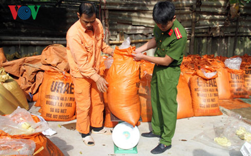 Bắt 10 tấn măng tre ngâm hóa chất Trung Quốc