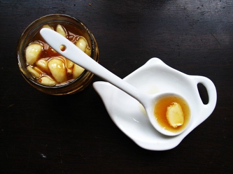 Tỏi ngâm mật ong: 'Thần dược' tuyệt vời ít người biết