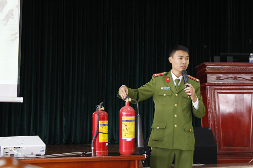 Đoàn 275 tập huấn, bồi dưỡng nghiệp vụ phòng cháy chữa cháy cho cán bộ, chiến sĩ trên địa bàn