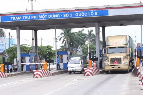 Đề xuất thí điểm thu phí đường bộ không dùng tiền mặt