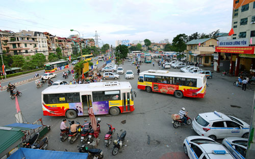 Hà Nội tổ chức xe miễn phí đưa 1.400 công nhân về quê đón tết Đinh Dậu