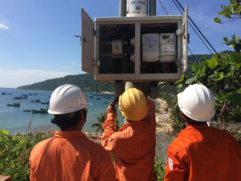 Vận hành thành công đường điện 110 kV vượt biển dài nhất Việt Nam​