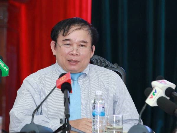 Thứ trưởng Bộ Giáo dục 'trấn an' về thông tin tài liệu ôn thi
