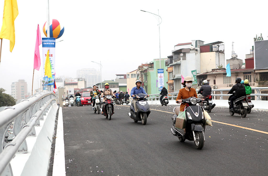 Hà Nội: thông xe cầu vượt nút giao Ô Đống Mác - Nguyễn Khoái