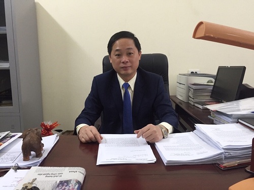 Hải Phòng: UBND phường Hưng Đạo tặng quà cho các hộ nghèo