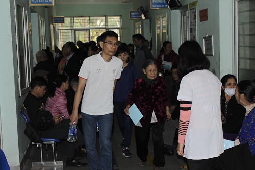 Bệnh viện Đại học Y Hà Nội khám bệnh tri ân tại tỉnh Bắc Giang