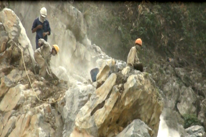 “Phu đá” Hà Nam đổi mạng sống lấy miếng cơm