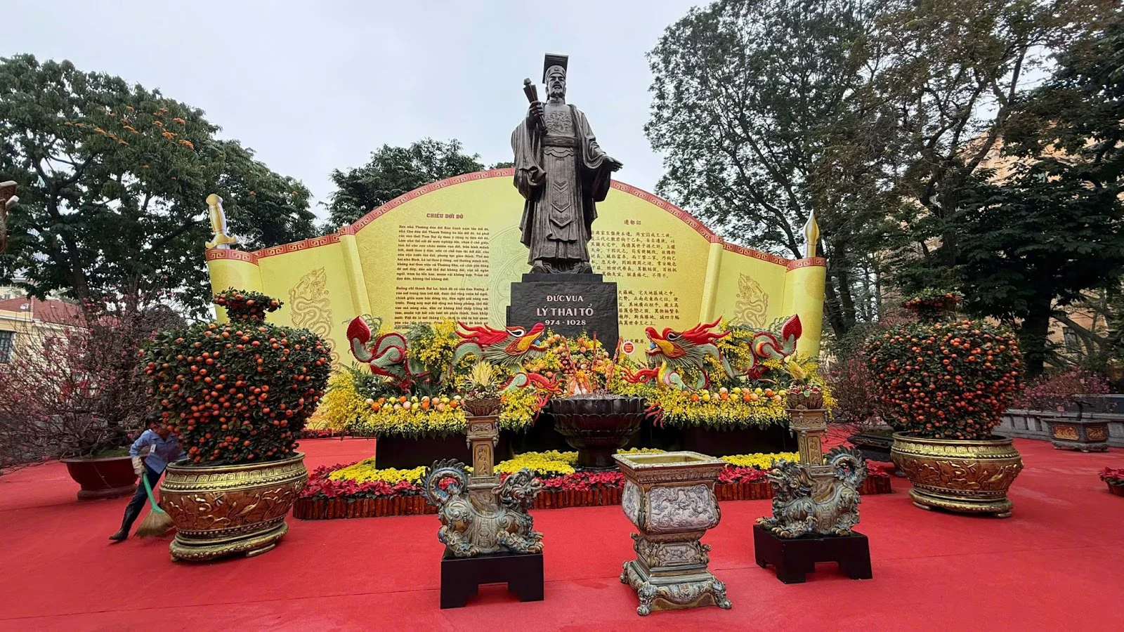 Sun Group dành tặng Hà Nội không gian hoa xuân rực rỡ tại khu vực tượng đài Lý Thái Tổ