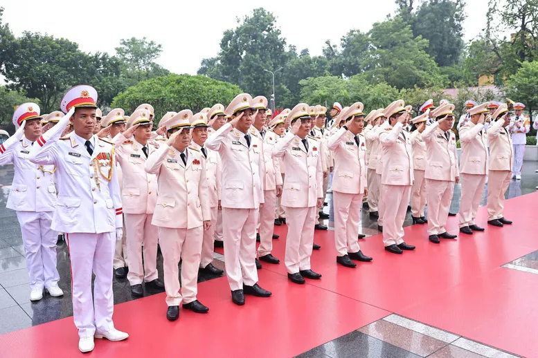 81 năm Quốc khánh: Lãnh đạo Đảng, Nhà nước vào Lăng viếng Chủ tịch Hồ Chí Minh
