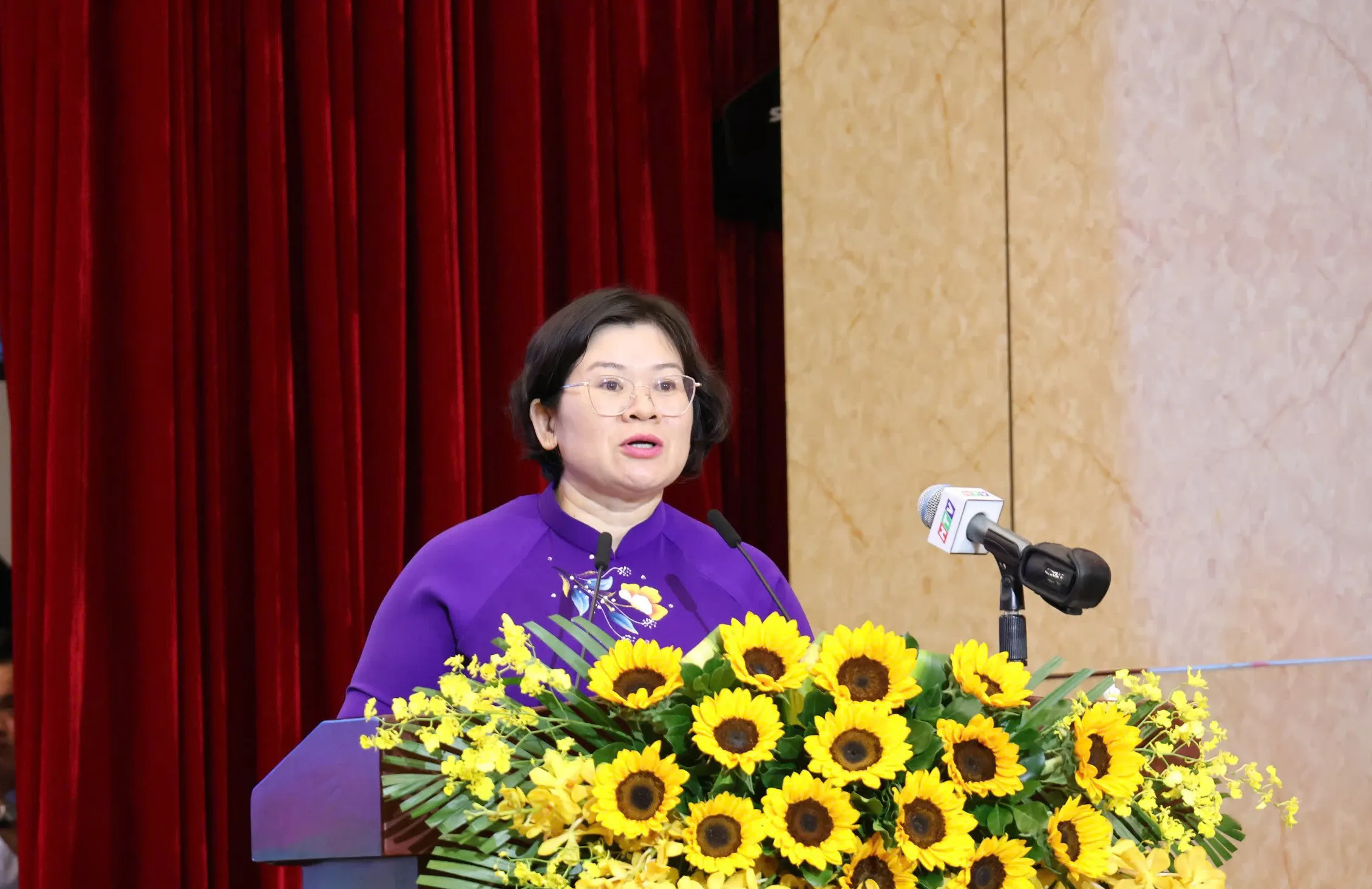 Lan tỏa 358 'bông hoa đẹp' học và làm theo Bác tại TP.HCM