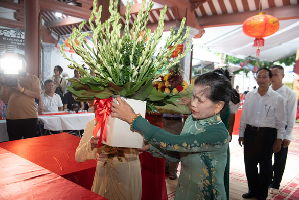 Tưởng nhớ Tổ mẫu Nguyễn Thị Hay, tiếp nối truyền thống qua nhiều thế hệ