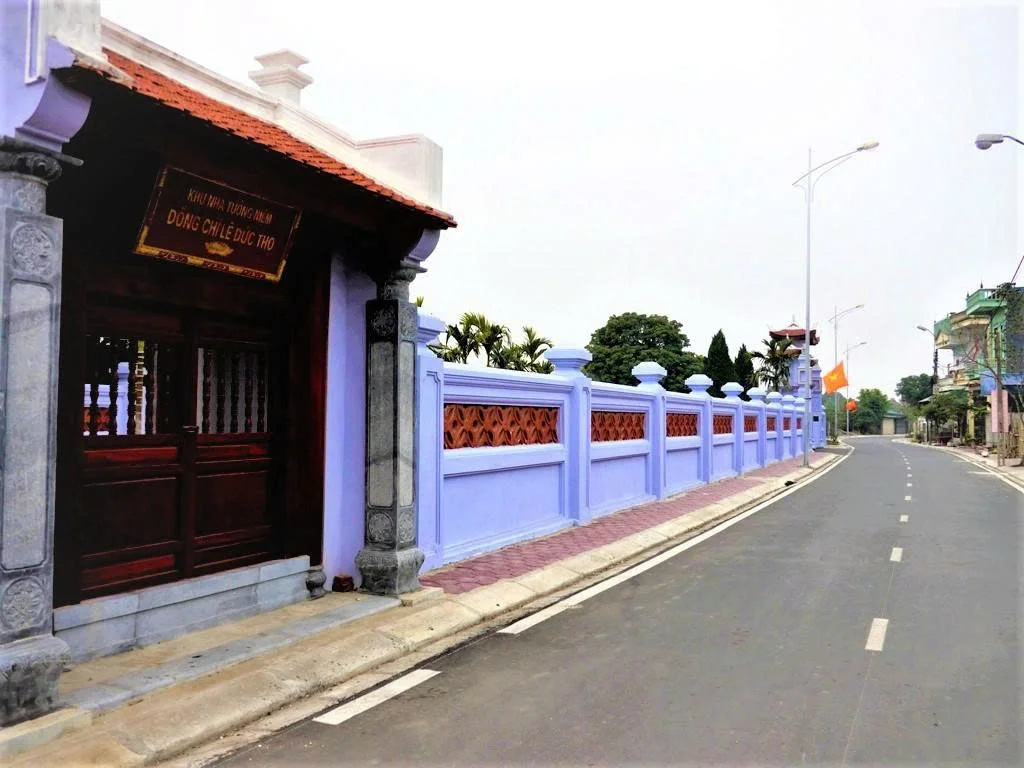 Thăm khu tưởng niệm ông Lê Đức Thọ