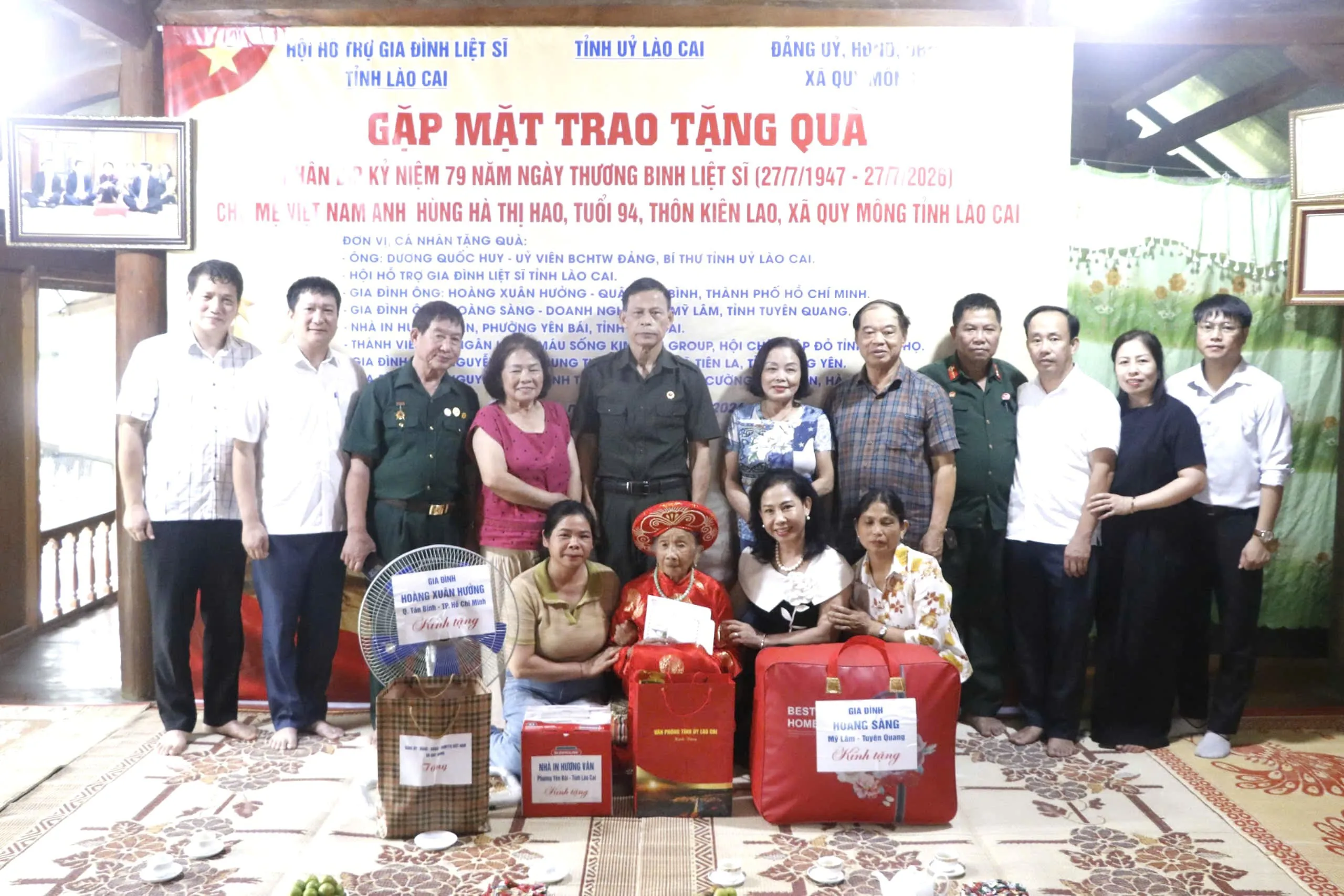 Lào Cai: Tri ân các Mẹ Việt Nam Anh hùng nhân kỷ niệm 79 năm Ngày Thương binh - Liệt sĩ.