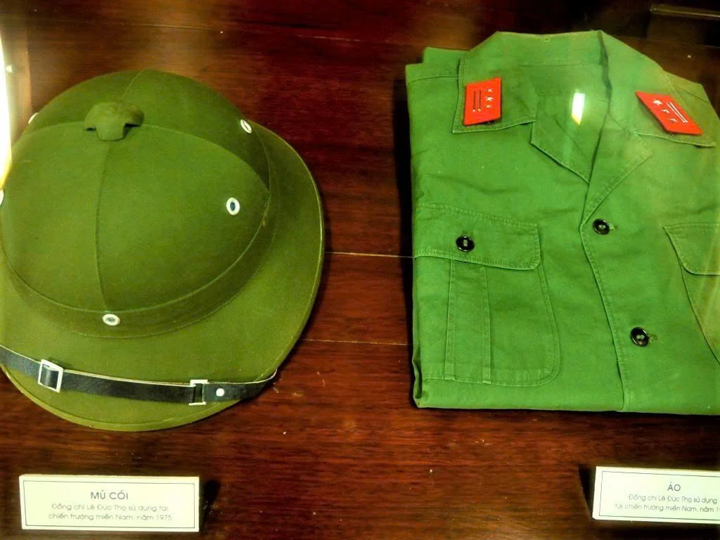 Thăm khu tưởng niệm ông Lê Đức Thọ