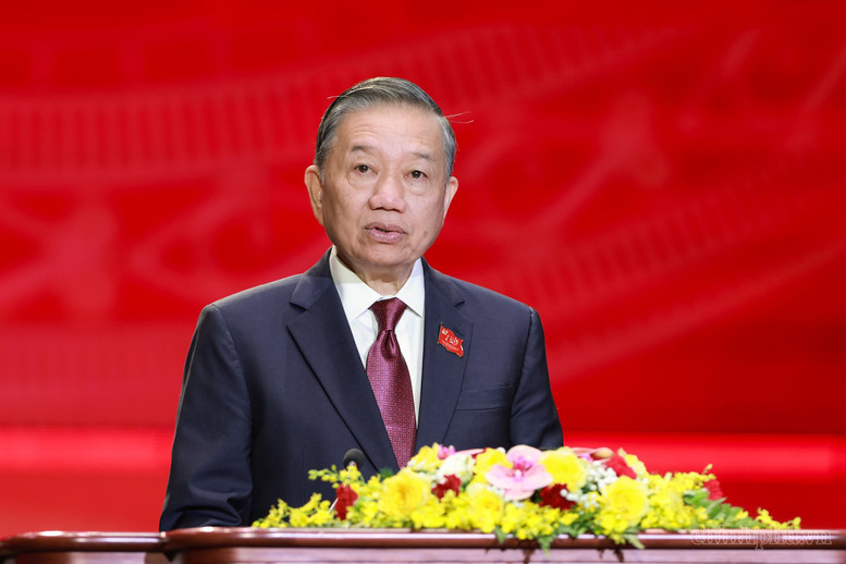 Tổng Bí thư, Chủ tịch nước: Bảo vệ an ninh theo nguyên tắc 'phát triển đến đâu, an ninh đến đó'