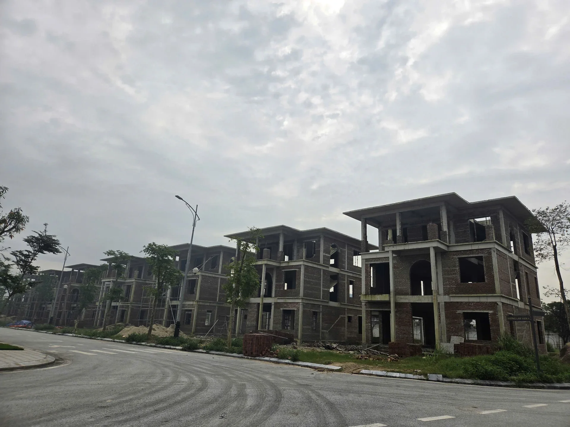 Tuyến đường dân sinh hơn 40 năm ở Nghệ An trước nguy cơ bị thu hẹp vì dự án bất động sản