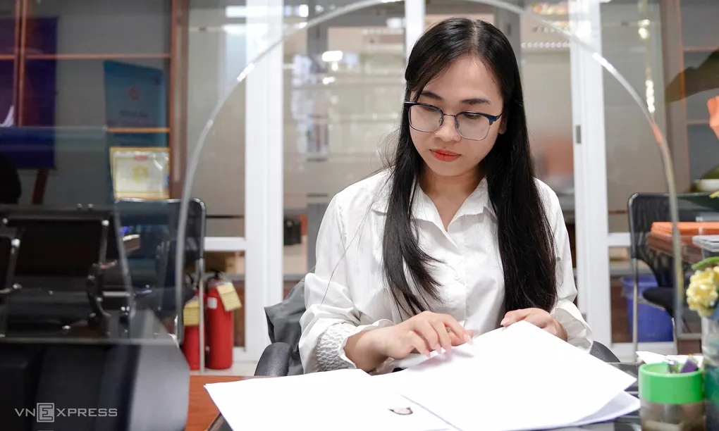 Bộ Chính trị yêu cầu đổi mới chính sách tiền lương theo hiệu quả công việc