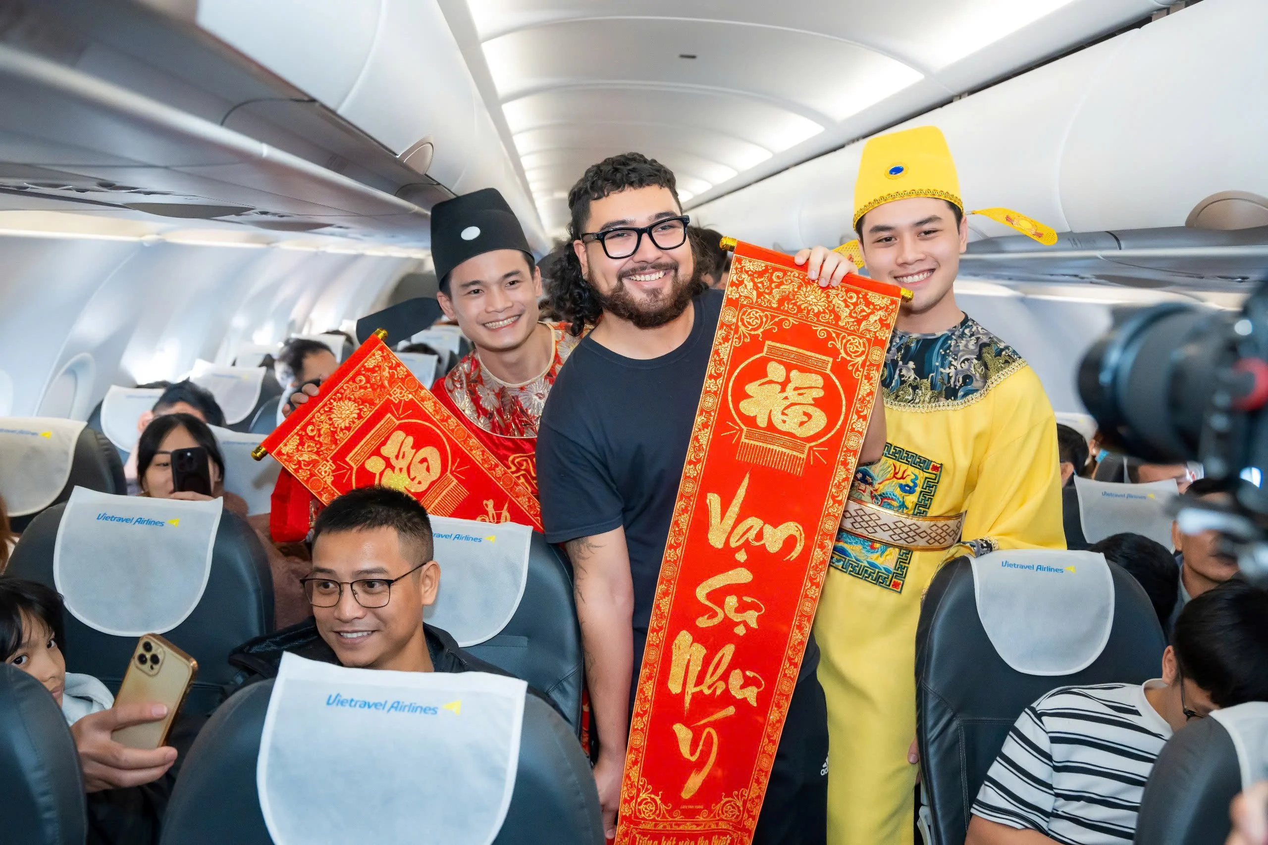 Vietravel Airlines mang văn hóa Việt lên chuyến bay cuối năm
