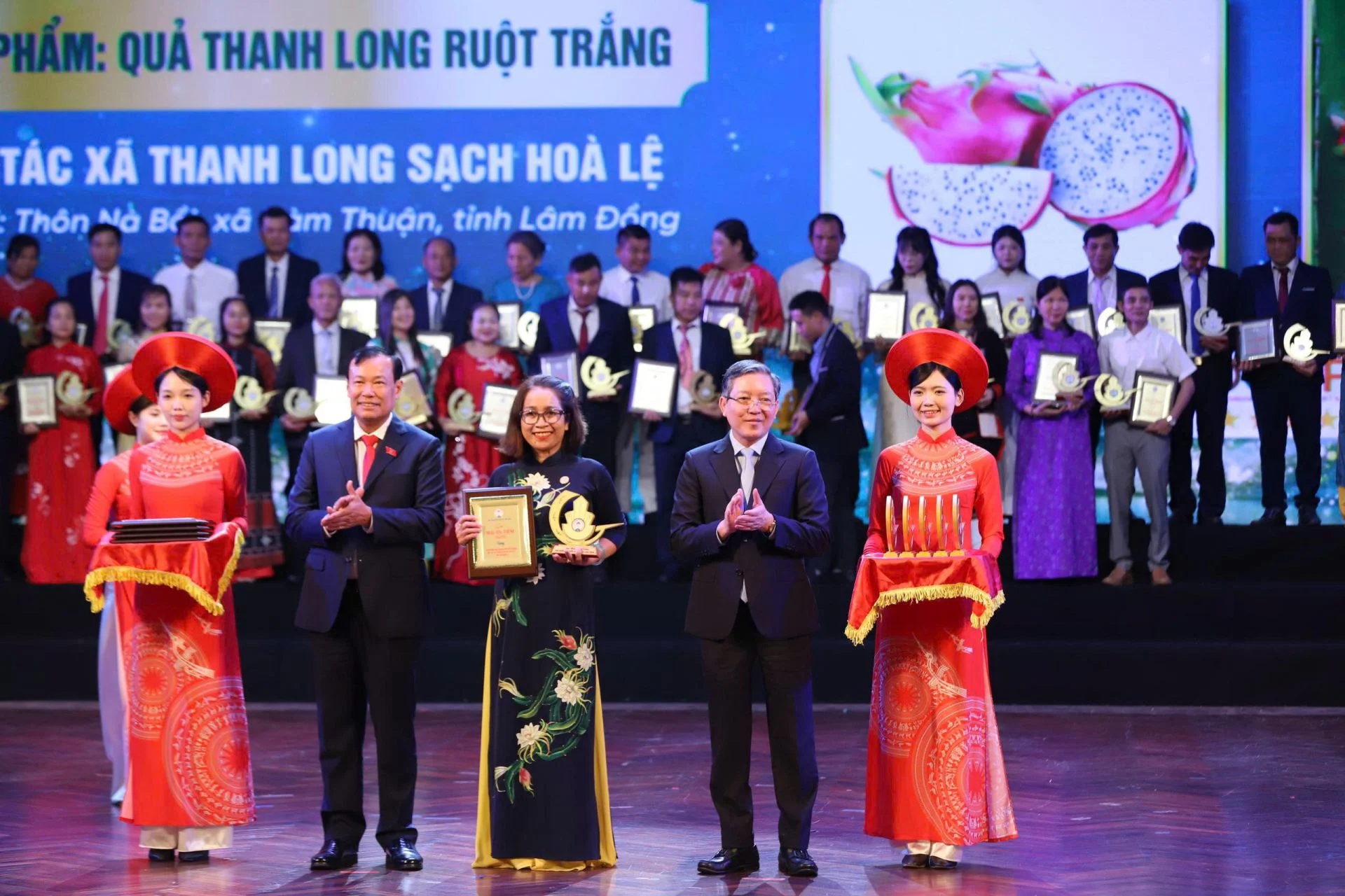 Vinh danh 100 hợp tác xã, sản phẩm hợp tác xã tiêu biểu