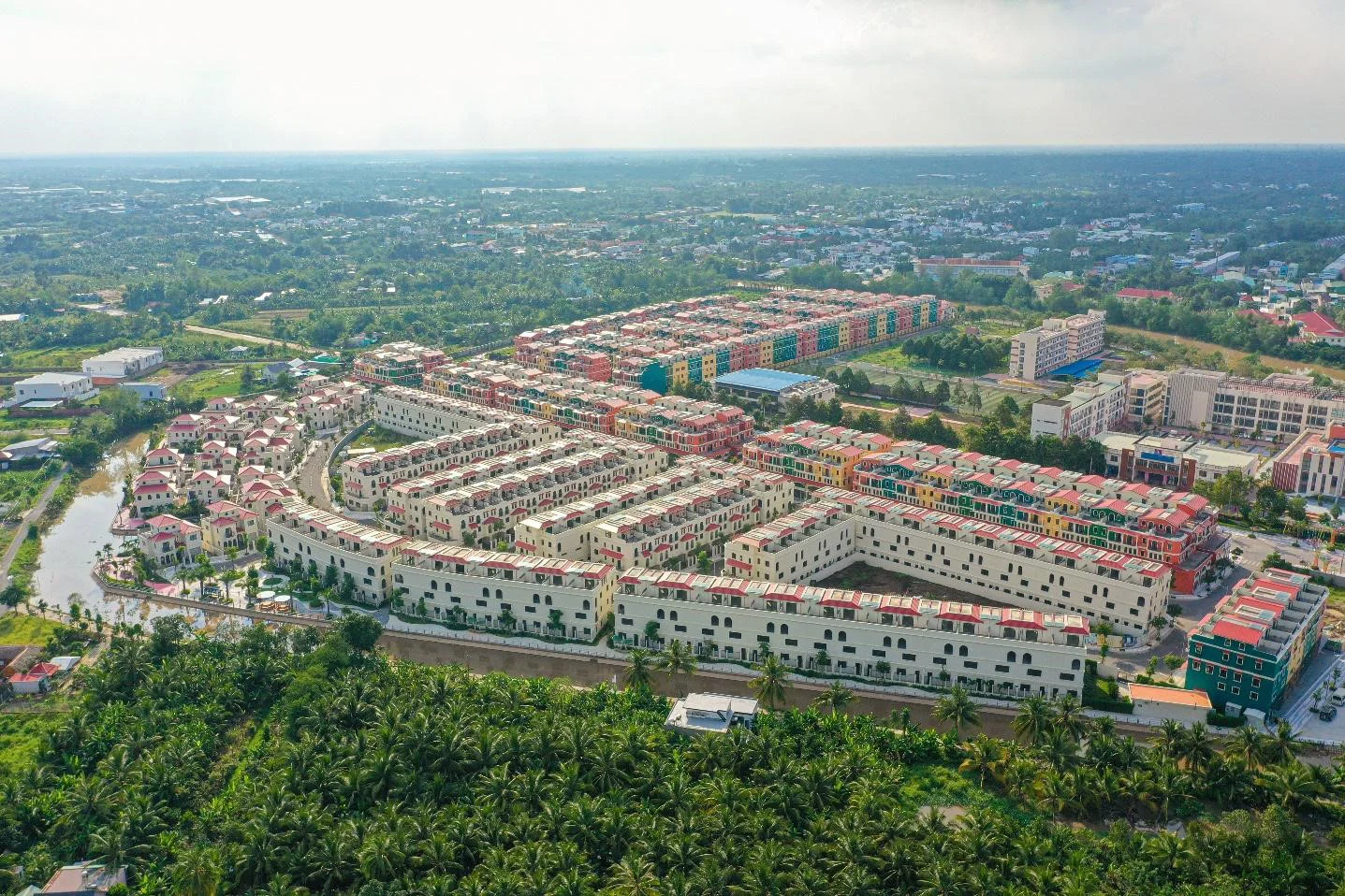 Bầu Hiển và “lối đi riêng” giữa giai đoạn sàng lọc của thị trường bất động sản