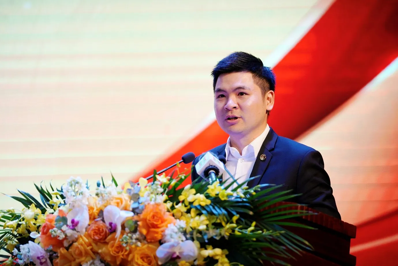 Đại biểu HĐND Đỗ Vinh Quang hiện thực hóa cam kết về bóng đá học đường